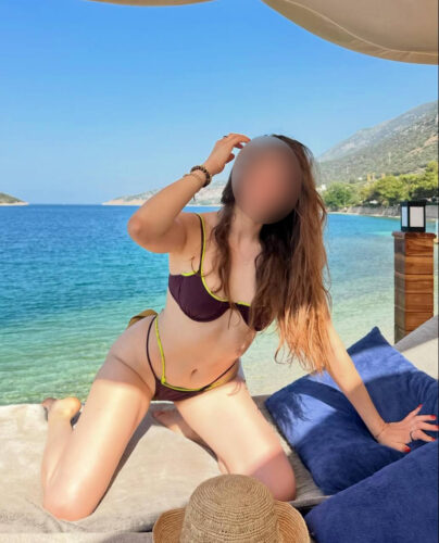 Adana Escort Sıla Teninde Zevki Doruklara Çıkarın